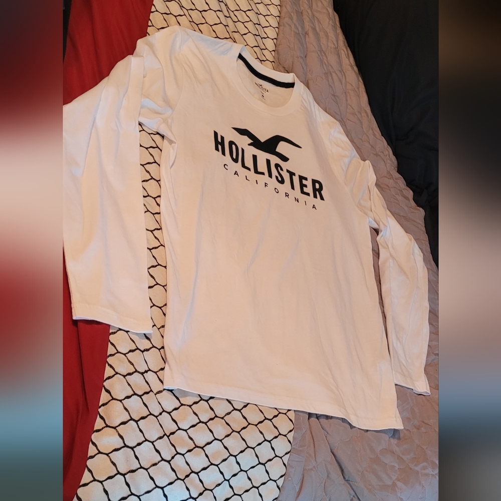 NWOT NICE Hollister MENS MEDIUM /WOMENS LARGE White Long Sleeve Shirt
